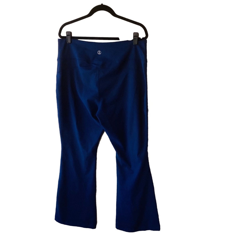 Lands' End Women's Active Pants Size XL/18 Blue Flare Leg Activewear VGUC - Picture 2 of 12